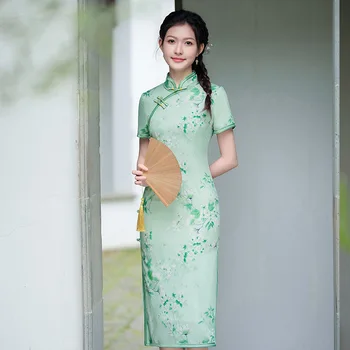 Cheongsam для молодых девушек с Улучшенным Темпераментом Средней длины, Элегантное Зеленое Китайское платье Ципао для женщин 2023, Весна-лето